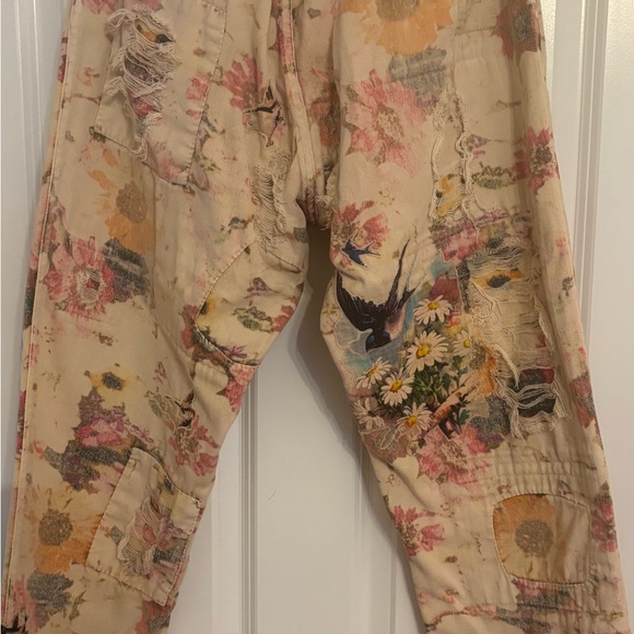 The Magnolia Pearl Miner Denim Bird & Floral Pants - Picture 3 of 5